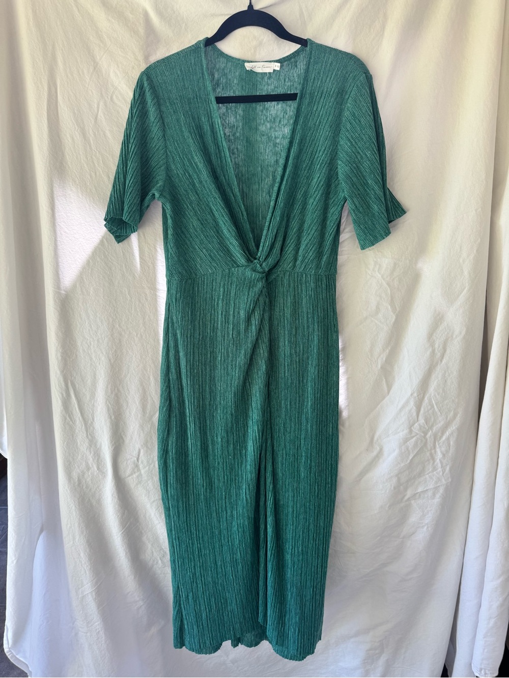 All in Favor Emerald Green Knotted V-Neck Midi Dress